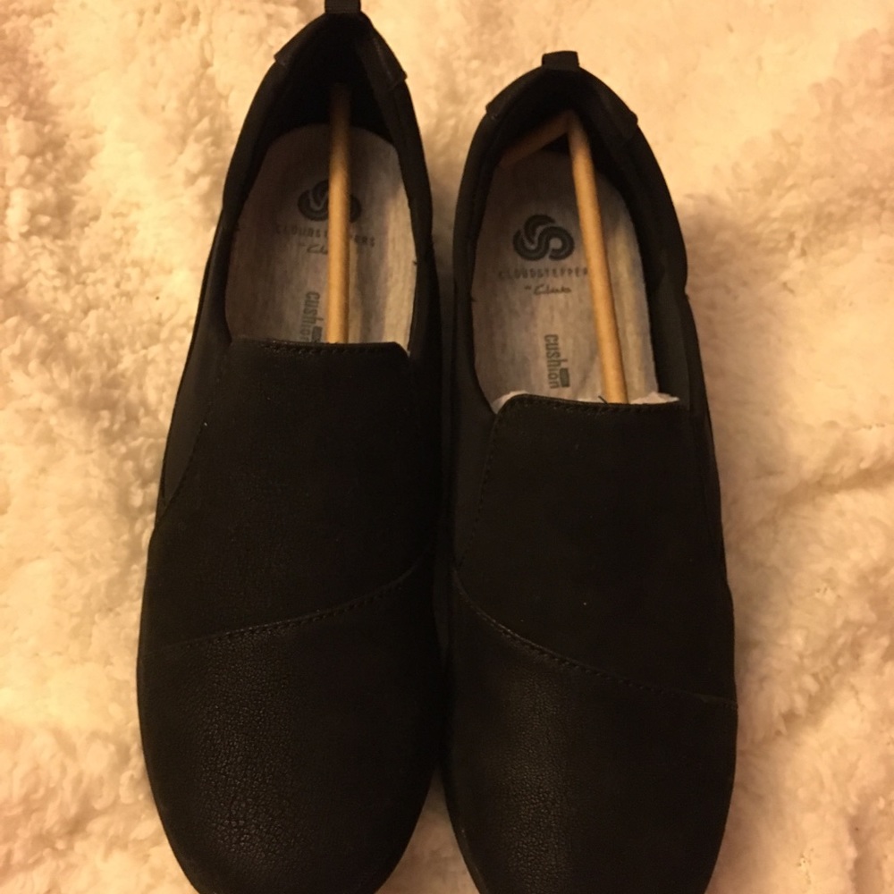 Clarks Women's Black Loafers